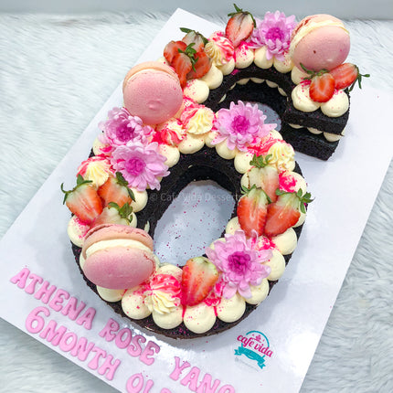 Collection image for: Monogram Cakes